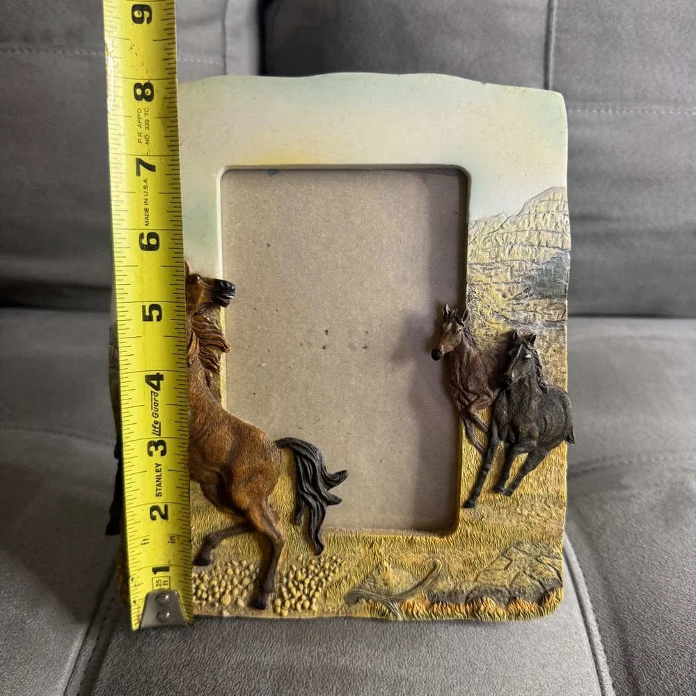 Unbranded Picture Frame Western Wild Horses Resin 3D Relief Tan 3.5x5